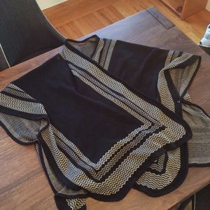 Graphic knit poncho